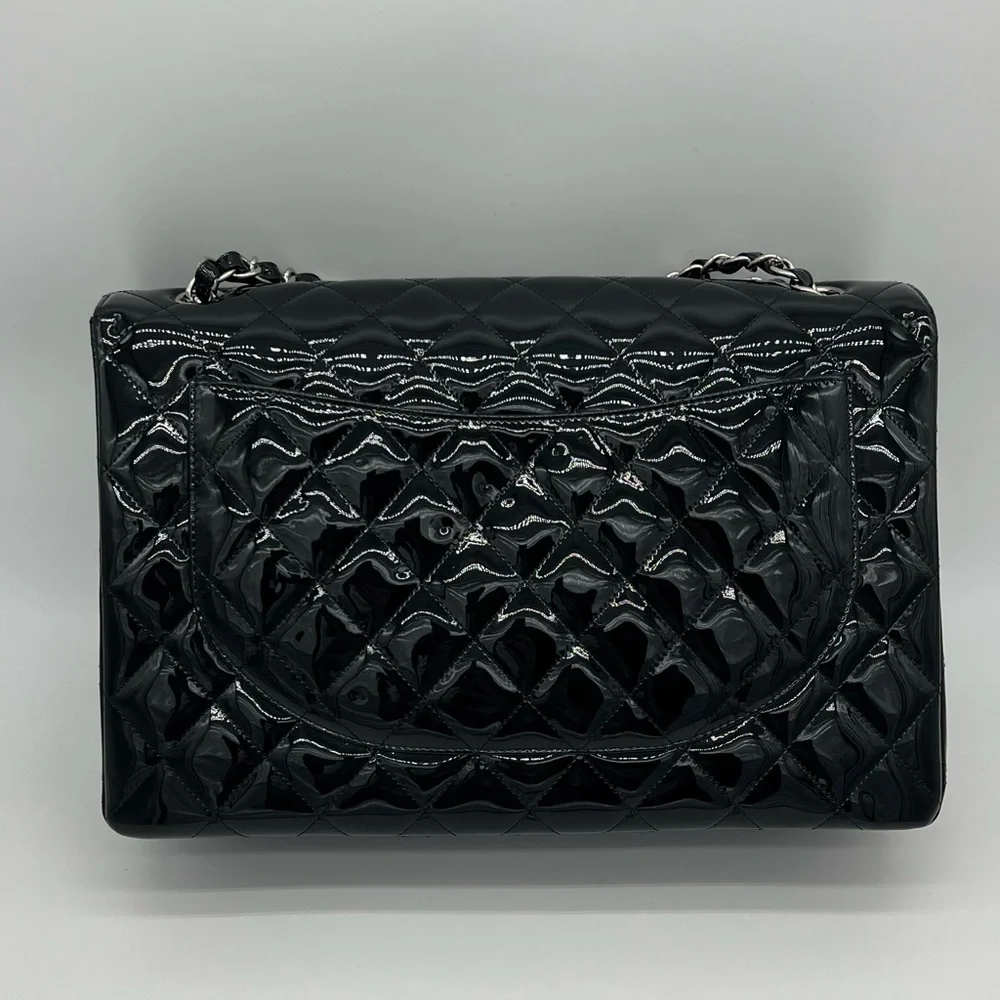 Authentic Chanel Classic Glossy shimmery black Patent leather Maxi single flap - Picture 6 of 17